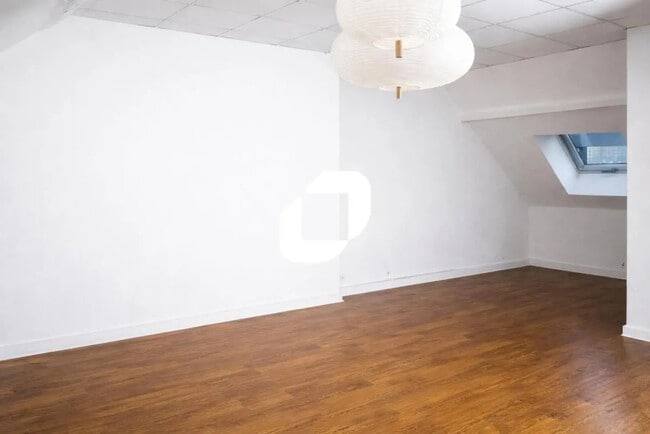 Plus de détails pour 26 Rue Du Faubourg Saint-Antoine, Paris - Bureau à louer
