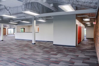 3040 Charlevoix Dr SE, Grand Rapids, MI à louer Photo intérieure– Image 1 sur 9