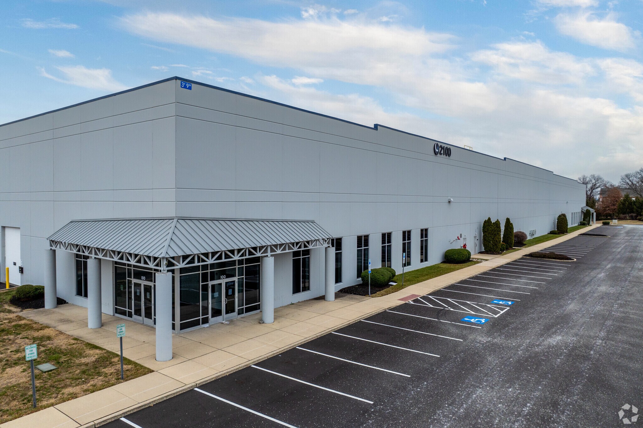 2100 Center Square Rd, Logan Township, NJ à louer Photo de l’immeuble– Image 1 sur 5