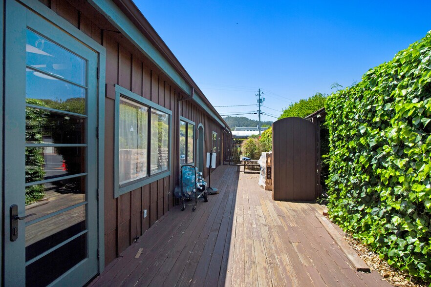 27 Gate 5 Rd, Sausalito, CA à louer - Photo de l’immeuble – Image 3 sur 9