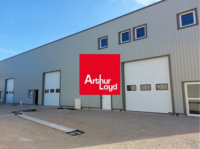 20 Rue De La Création, Brignoles à louer - Photo de l’immeuble – Image 1 sur 7