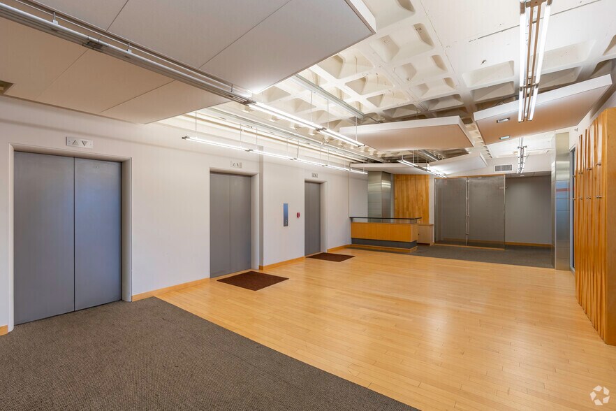 10 Dorrance St, Providence, RI à louer - Hall d’entrée – Image 3 sur 22
