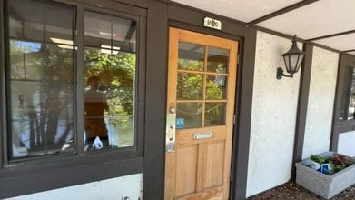 28200 Hwy 189, Lake Arrowhead, CA à louer - Vidéo sur l’annonce professionnelle