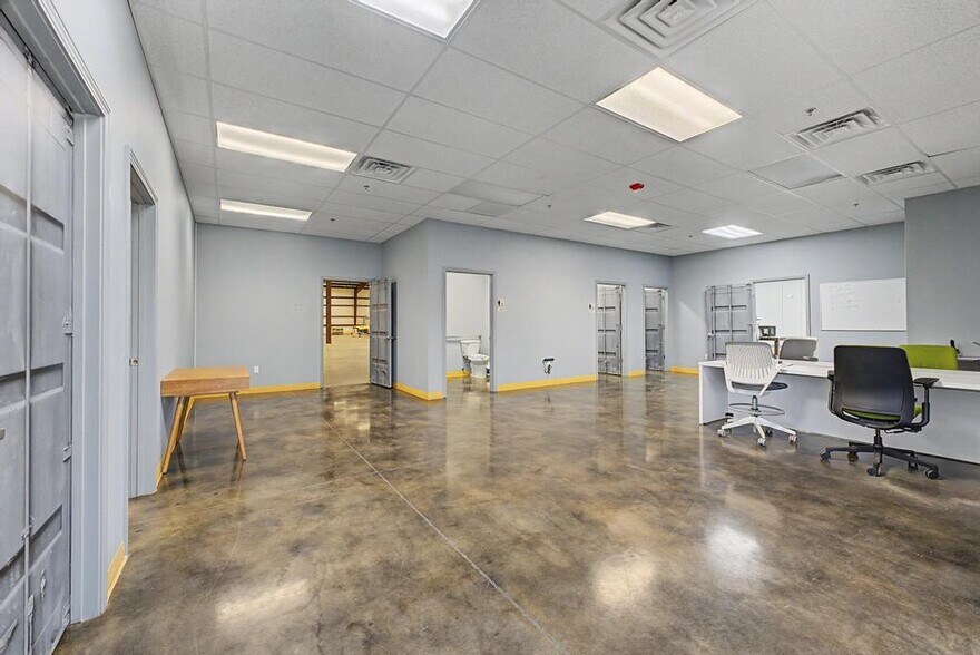 1300 W Hudson Rd, Rogers, AR à louer - Photo de l’immeuble – Image 2 sur 12