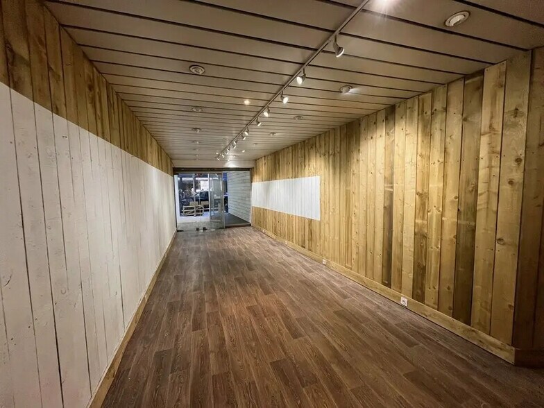 Local commercial dans Auray à vendre - Photo intérieure – Image 2 sur 5