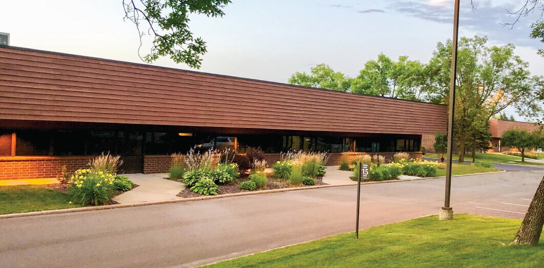10901-10955 Bren Rd E, Minnetonka, MN à louer Photo principale– Image 1 sur 12