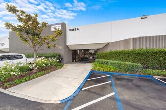 Plus de détails pour 2552 White Rd, Irvine, CA - Local d'activités à louer