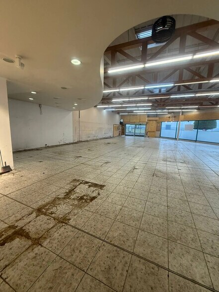 1 Rue Du Fort, Pontault-Combault à louer - Photo de l’immeuble – Image 2 sur 10