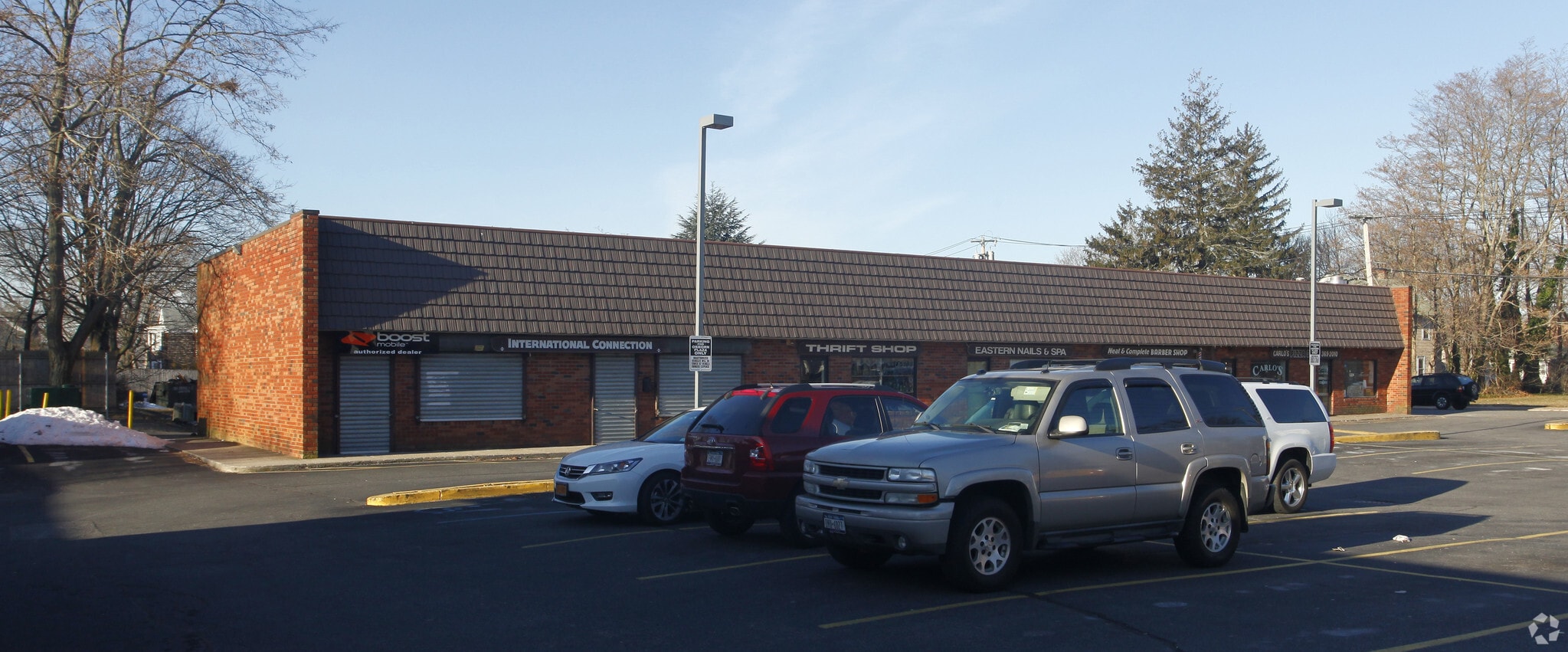 431-435 Osborn Ave, Riverhead, NY à louer Photo principale– Image 1 sur 4