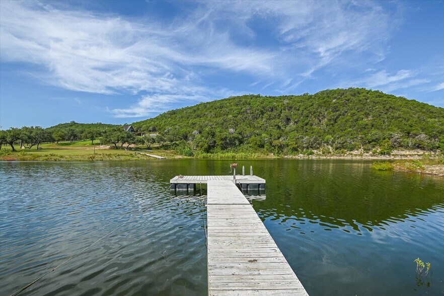 13401 Bullick Hollow Rd, Austin, TX à vendre - Photo de l’immeuble – Image 3 sur 29
