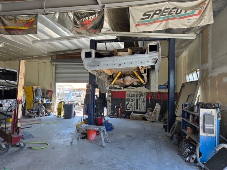 1924 Cogswell Rd, South El Monte, CA à vendre - Photo de l’immeuble – Image 2 sur 5