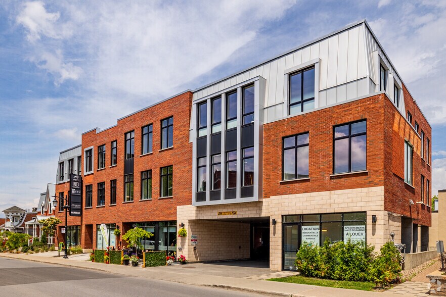 662 Av Victoria, St-Lambert, QC à louer - Photo de l’immeuble – Image 2 sur 8