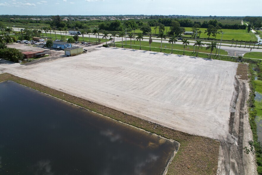 9437 State Road 7, Boynton Beach, FL à louer - Photo principale – Image 1 sur 5