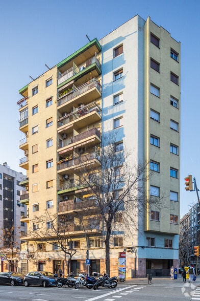 Local commercial dans Barcelone, Barcelona à louer - Photo principale – Image 1 sur 2
