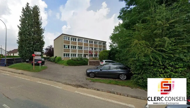 Plus de détails pour Bureau à louer