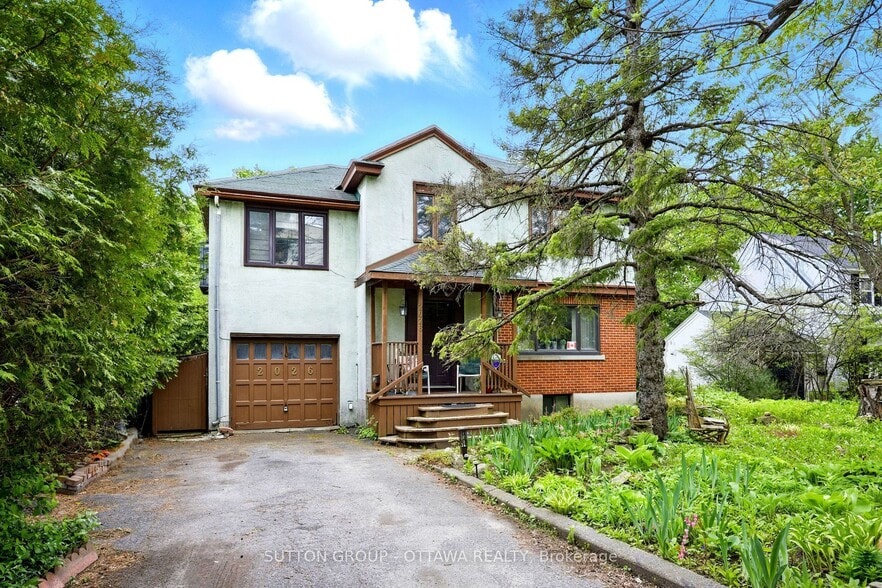 2028 Carling Av, Ottawa, ON à vendre - Photo de l’immeuble – Image 3 sur 8