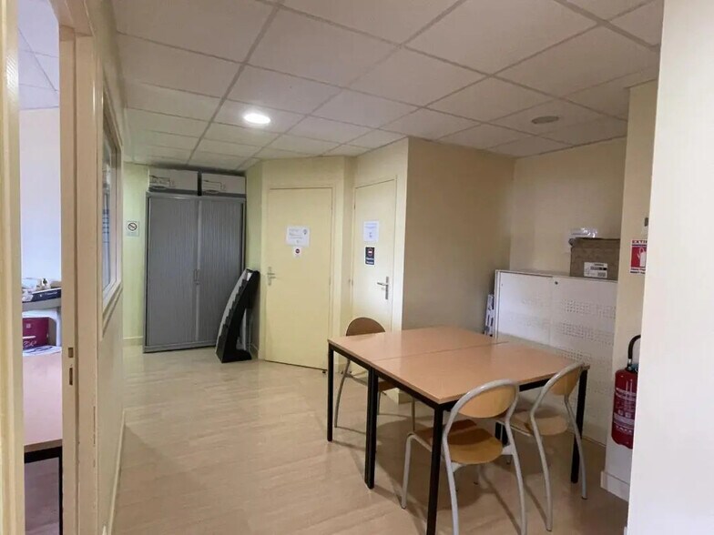 Bureau dans Plescop à louer - Photo intérieure – Image 3 sur 4