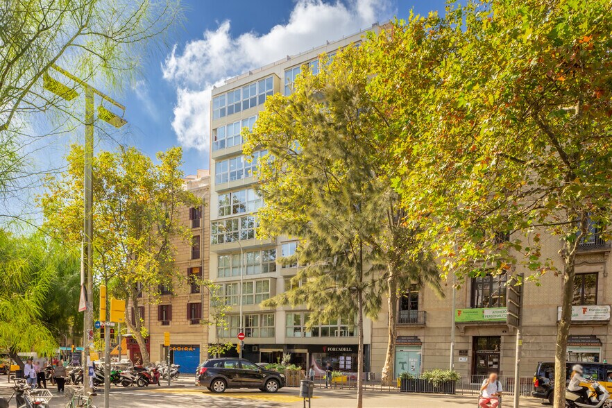 Plaça de la Universitat, 3, Barcelone, Barcelona à louer - Photo de l’immeuble – Image 3 sur 4