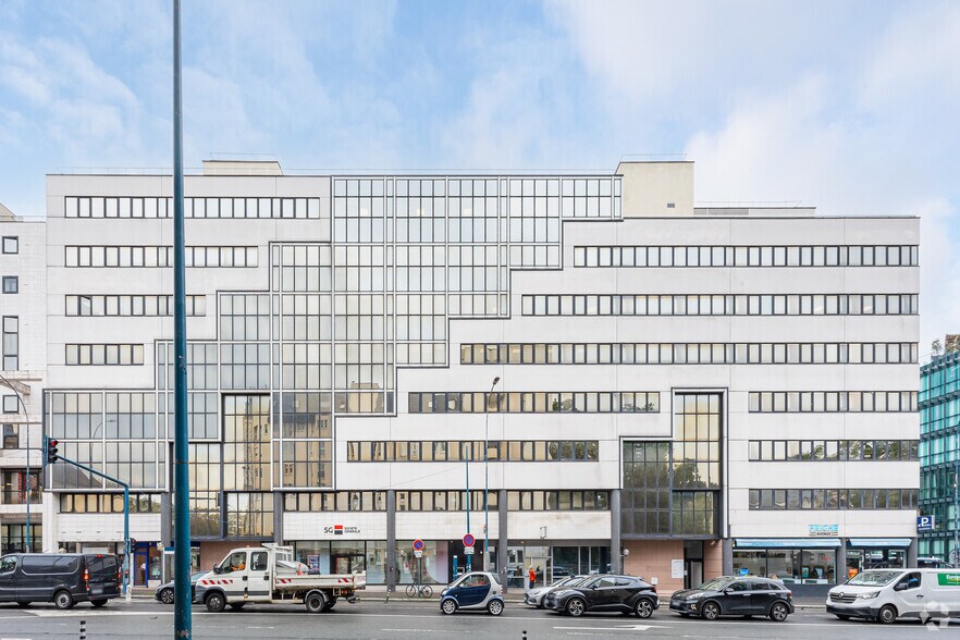 153-155 Avenue Jean Lolive, Pantin à louer - Photo de l’immeuble – Image 3 sur 8