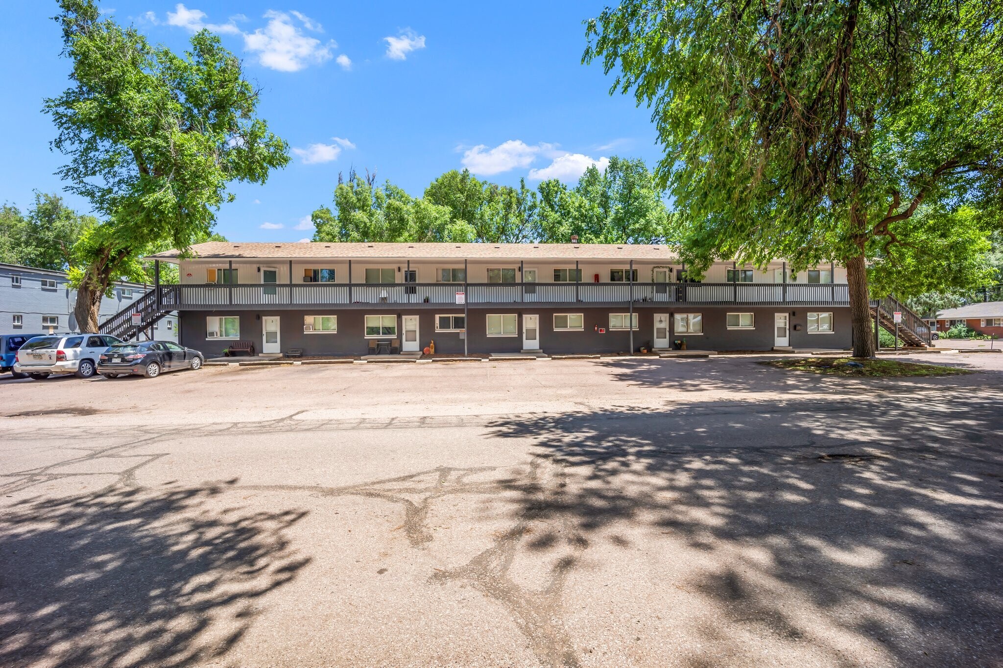 1415 S Corona Ave, Colorado Springs, CO à vendre Photo de l’immeuble– Image 1 sur 23