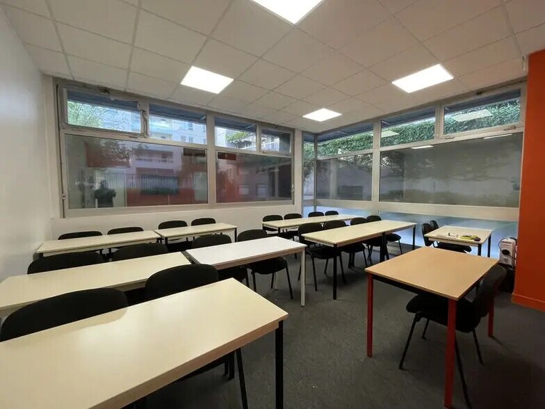 Bureau dans Paris à louer - Photo de l’immeuble – Image 2 sur 14