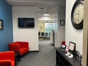 8256 Exchange Dr, Orlando, FL à louer Photo intérieure– Image 1 sur 3