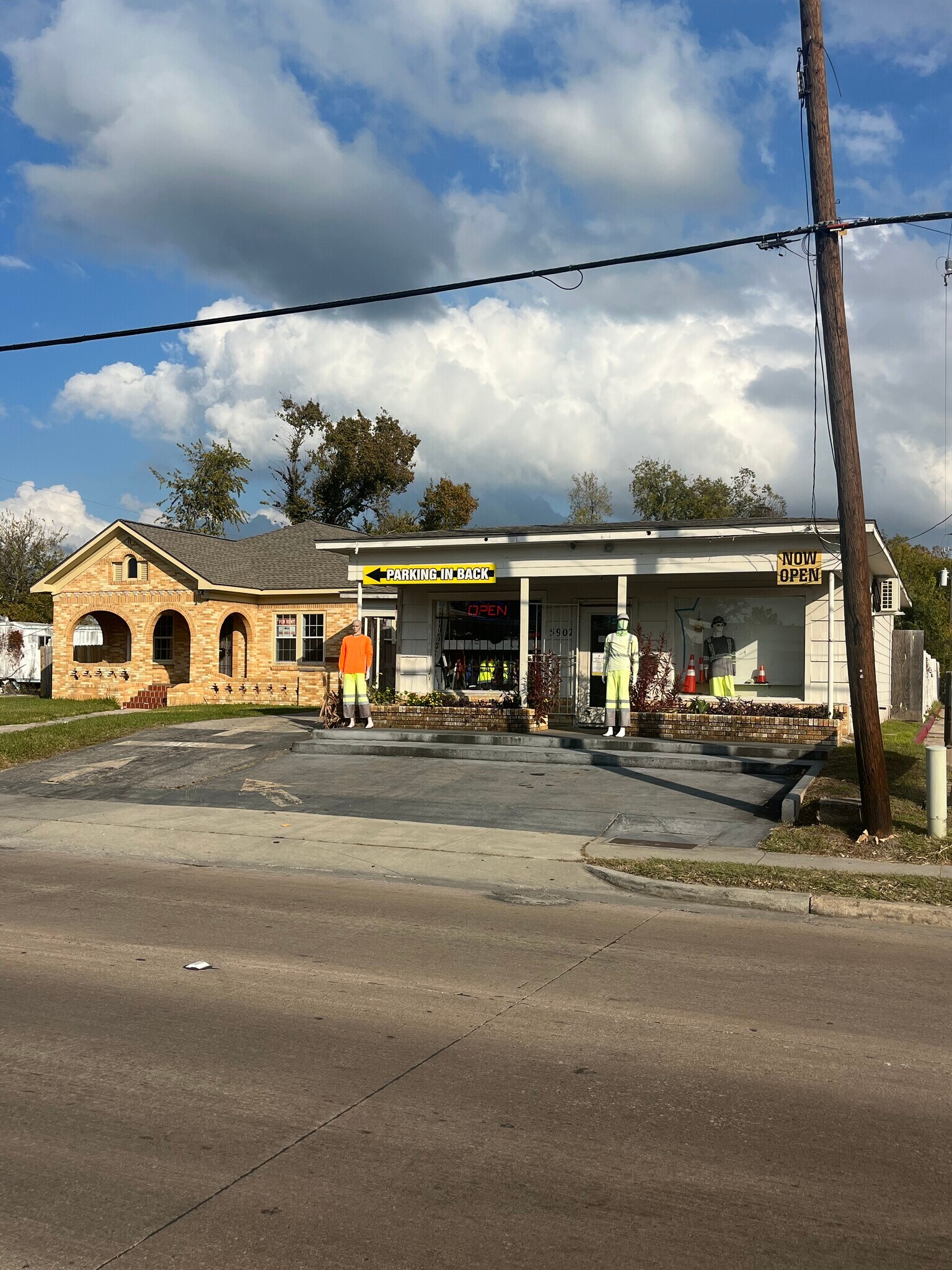 5902 Airline Dr, Houston, TX à vendre Photo de l’immeuble– Image 1 sur 7