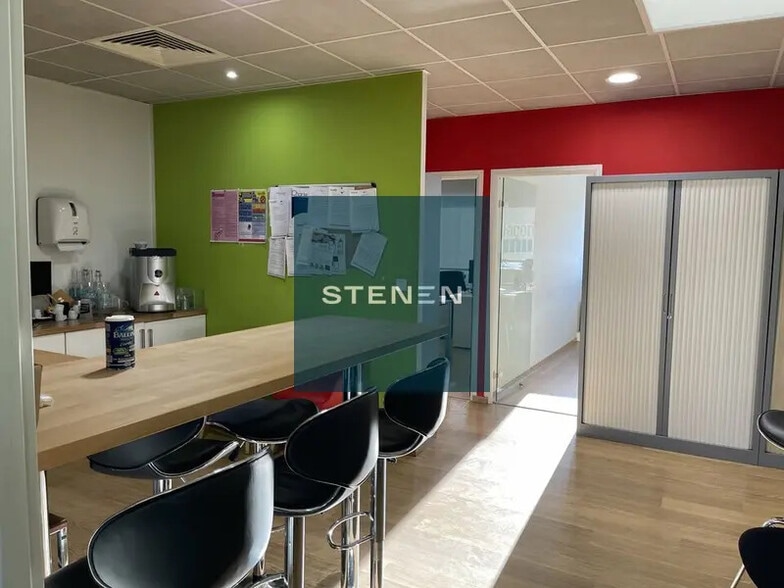 Bureau dans Aubagne à louer - Photo intérieure – Image 3 sur 12