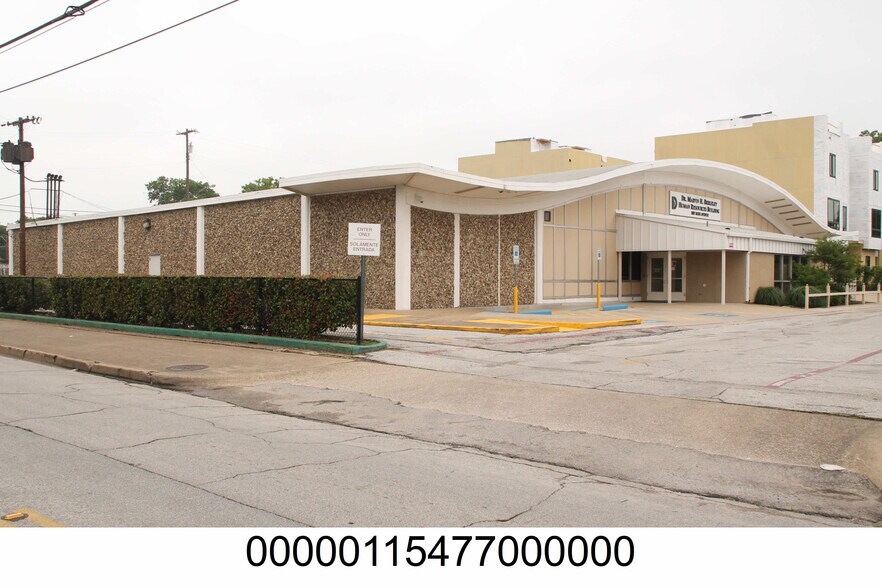 3807 Ross Ave, Dallas, TX à louer - Photo principale – Image 1 sur 2