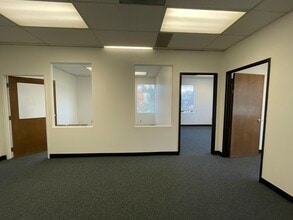 433 Callan Ave, San Leandro, CA à louer Photo intérieure– Image 2 sur 10