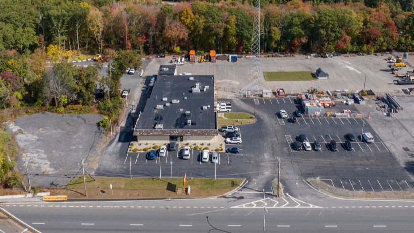1320 Eddie Dowling Hwy, Lincoln, RI à louer - Photo de l’immeuble – Image 2 sur 45