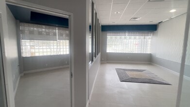 2020 Babcock Rd, San Antonio, TX à louer - Vidéo sur l’annonce professionnelle 