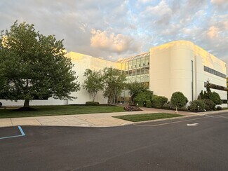 Plus de détails pour 2 Industrial Way W, Eatontown, NJ - Bureau/Médical à louer