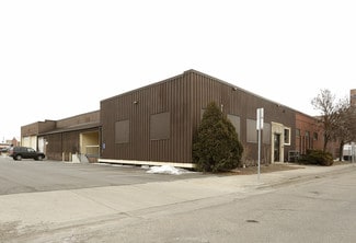 Plus de détails pour 321 Grove St, Saint Paul, MN - Spécialisé à vendre