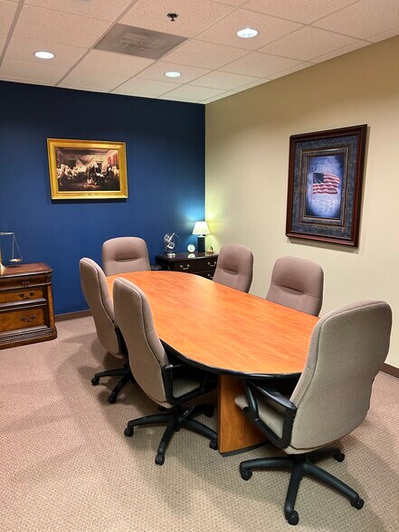 1730 Park St, Naperville, IL à vendre - Photo intérieure – Image 2 sur 12