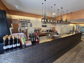 Local commercial dans Barcelone, Barcelona à louer Photo intérieure– Image 1 sur 8