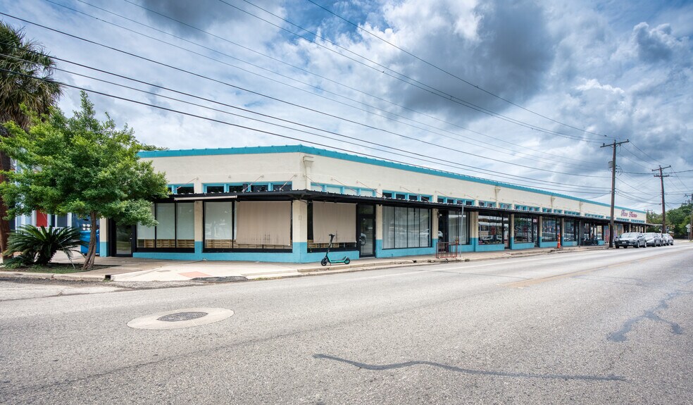 1012-1032 S Presa St, San Antonio, TX à louer - Photo de l’immeuble – Image 3 sur 12