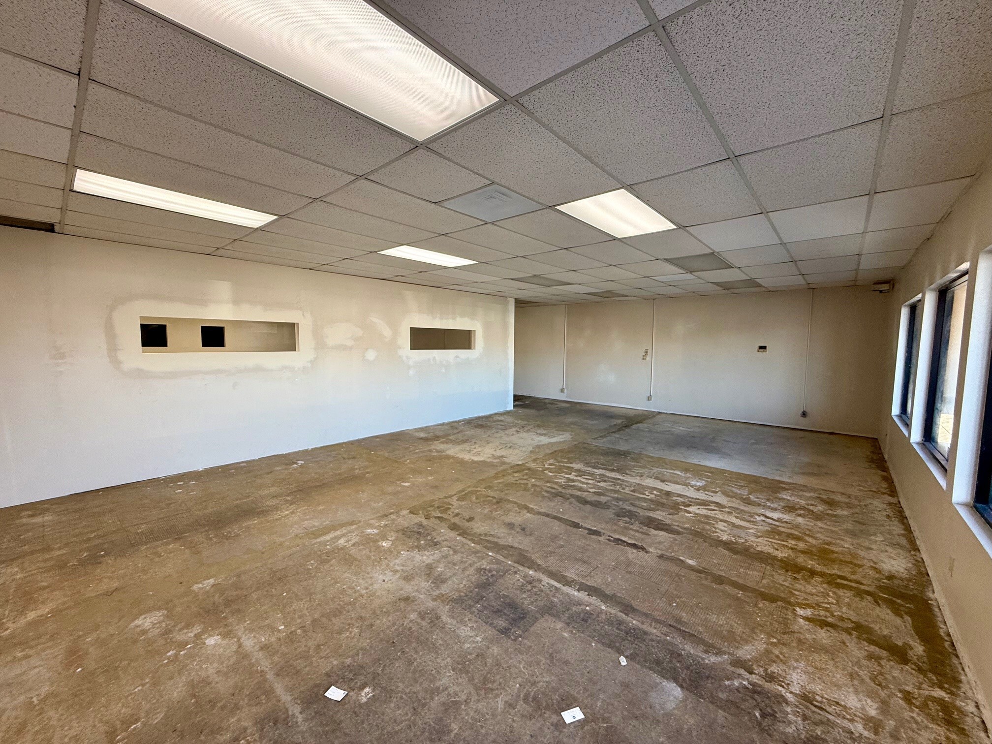 3175-3185 Midway Dr, San Diego, CA à louer Photo intérieure– Image 1 sur 2