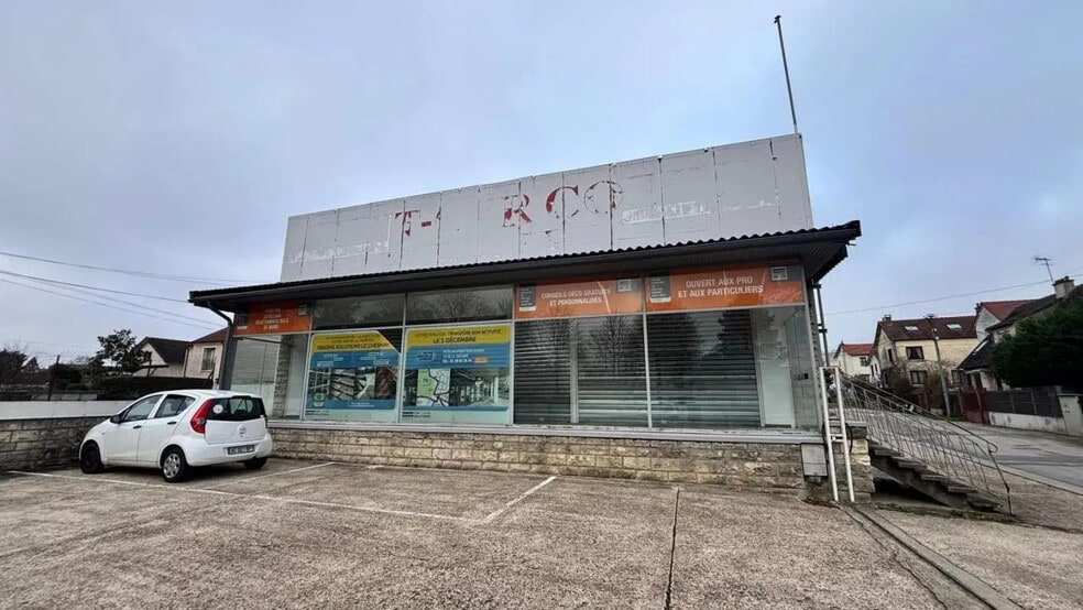 52 Boulevard Henri Barbusse, SAINT CYR L ECOLE à louer - Photo de l’immeuble – Image 3 sur 10