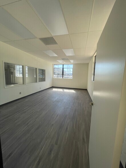 17360 Gramercy Pl, Gardena, CA à louer - Photo intérieure – Image 3 sur 6
