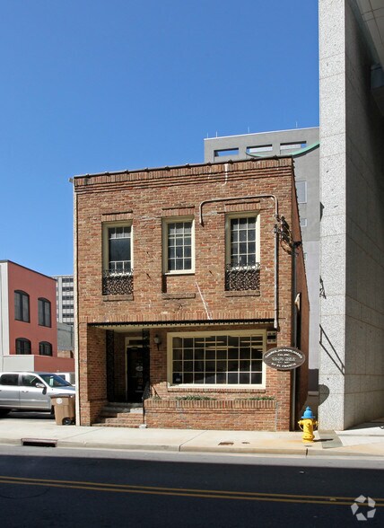 60 St Francis St, Mobile, AL à louer - Photo de l’immeuble – Image 1 sur 12