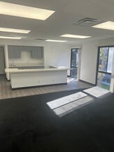 2491-2493 Du Bridge Ave, Irvine, CA à louer Photo intérieure– Image 1 sur 6