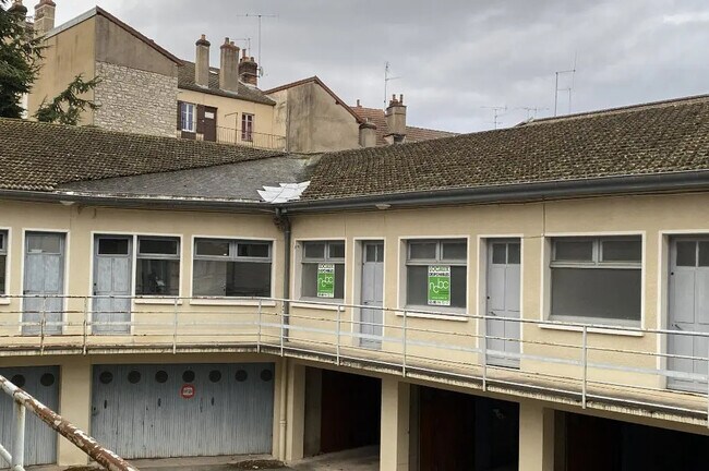 Plus de détails pour Bureau à vendre