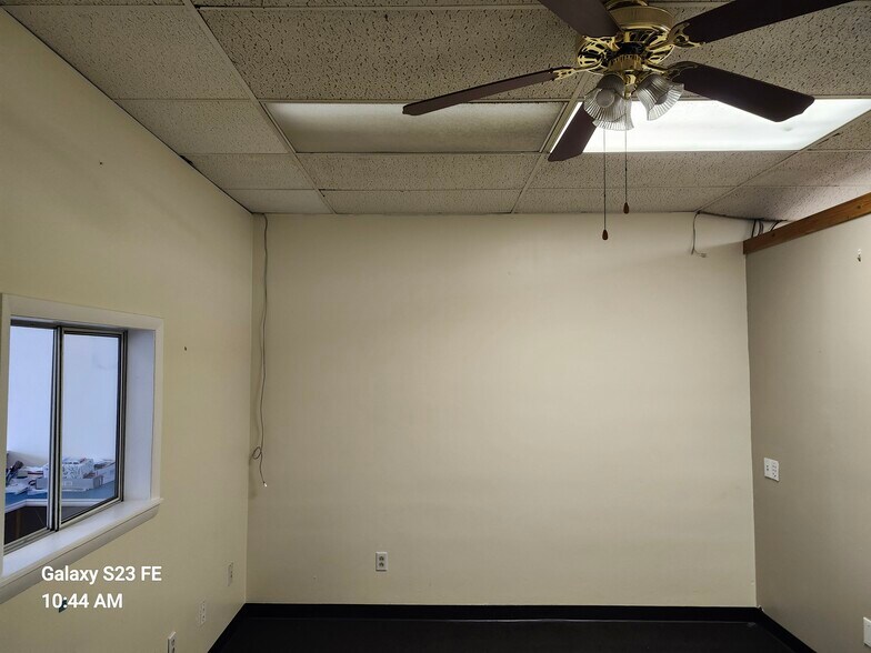716 Macdade Blvd, Folsom, PA à vendre - Photo intérieure – Image 3 sur 6
