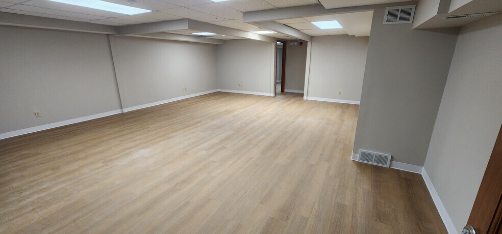 450 S Durkin Dr, Springfield, IL à louer - Photo de l’immeuble – Image 2 sur 26