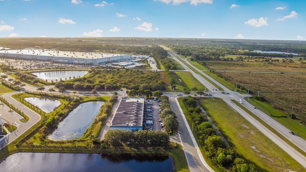 6901-6945 NW LTC Pky, Port Saint Lucie, FL à louer - Photo de l’immeuble – Image 3 sur 22