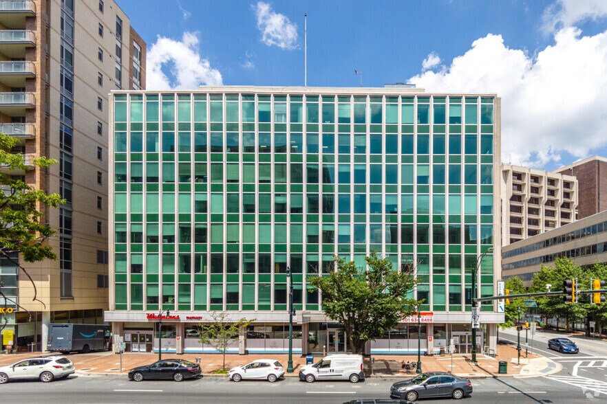 8701 Georgia Ave, Silver Spring, MD à louer - Photo de l’immeuble – Image 3 sur 6