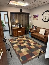1530 Greenview Dr SW, Rochester, MN à louer Hall d’entrée– Image 2 sur 8