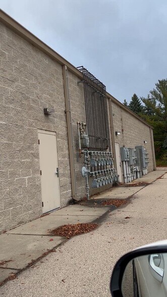 1595 E Sumner St, Hartford, WI à vendre - Vidéo sur l’annonce professionnelle – Image 2 sur 11
