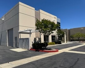 27383 Via Industria, Temecula, CA à vendre Photo intérieure– Image 2 sur 24